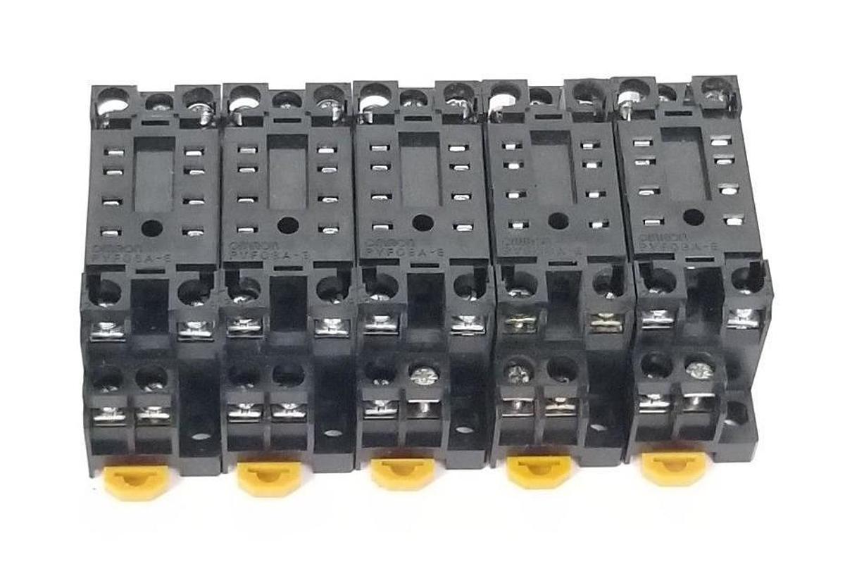 Used LOT OF 5 OMRON PYF08A-E RELAY SOCKETS 7A, 250VAC, 2-M4X10