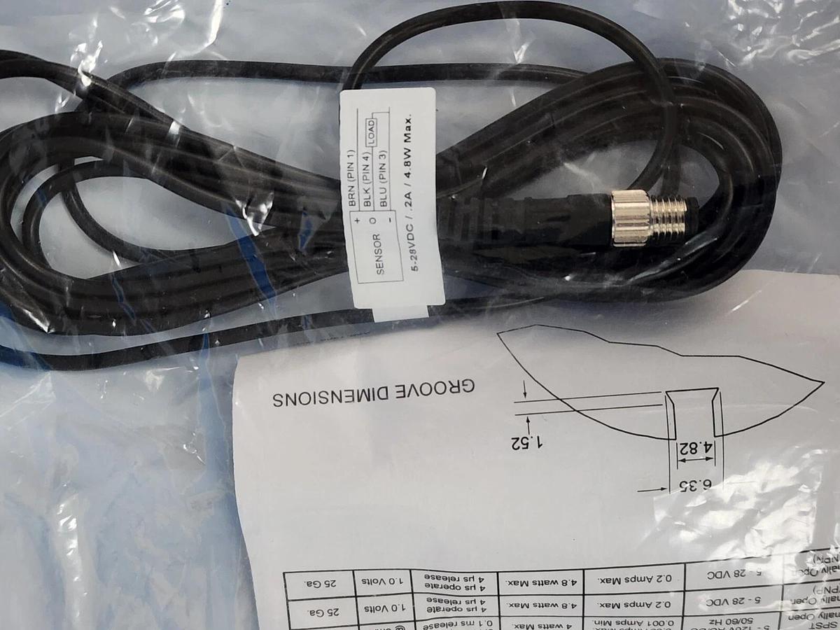 Used NEW CANFIELD CONNECTOR 9-9D-55720-1-005 SENSOR 5-28VDC, .2A, 4.8W