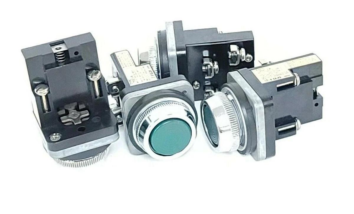 Used LOT OF 4 FUJI ELECTRIC 70C-IA CONTACT BLOCK 70CIA, GREEN PUSHBUTTON
