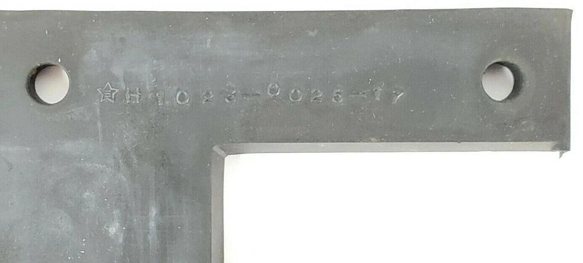 LOT OF 2 NEW OKUMA H1026-0025-17 WIPERS LU45 LOWER CLOSS-SLIDE (UPPER)