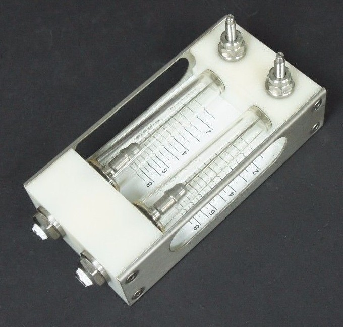 Used KYTOLA VD2K-4FG-NX DUAL VARIABLE FLOW METER 1-8 GPM VD2K4FGNX