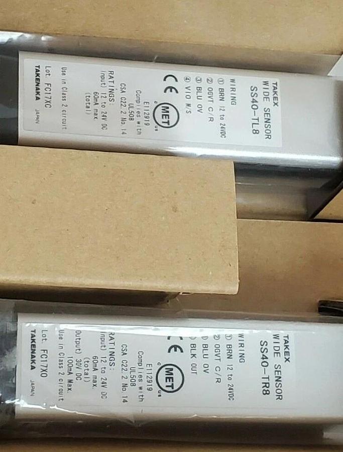 Used NIB TAKENAKA LTD TAKEX SS40-T8 LIGHT CURTAIN SET SS40T8, SS40-TL8, SS40-TR8