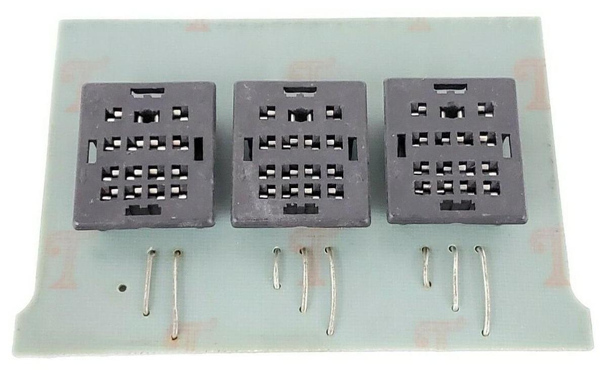 Used RYCO 100-309-1 RELAY BOARD 1003091