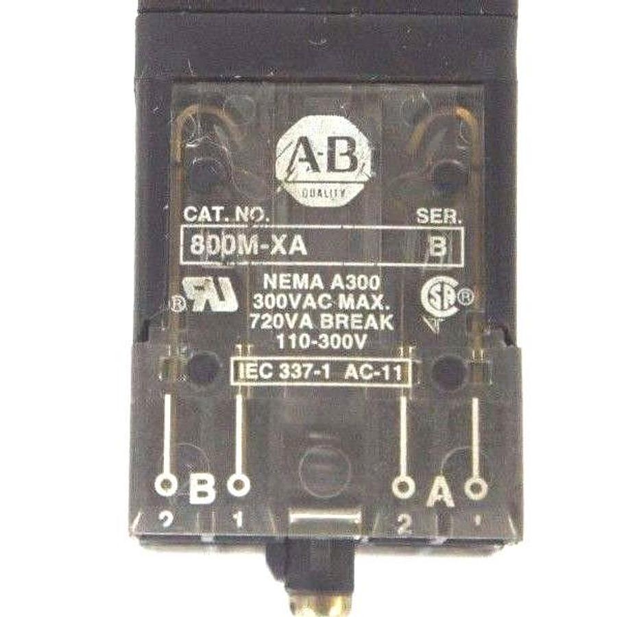 Used ALLEN BRADLEY 800MR-N31Q OPERATOR FOR SELECTOR SWITCH SER. A W/ 800M-XA CONTACT
