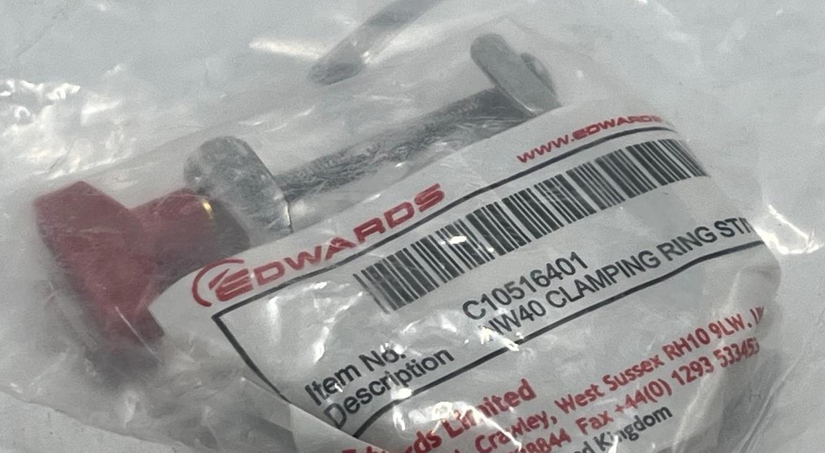 Used EDWARDS VACUUM KIT: C10517395 NW50 CENTERING RING & C10516401 NW40 CLAMPING RING