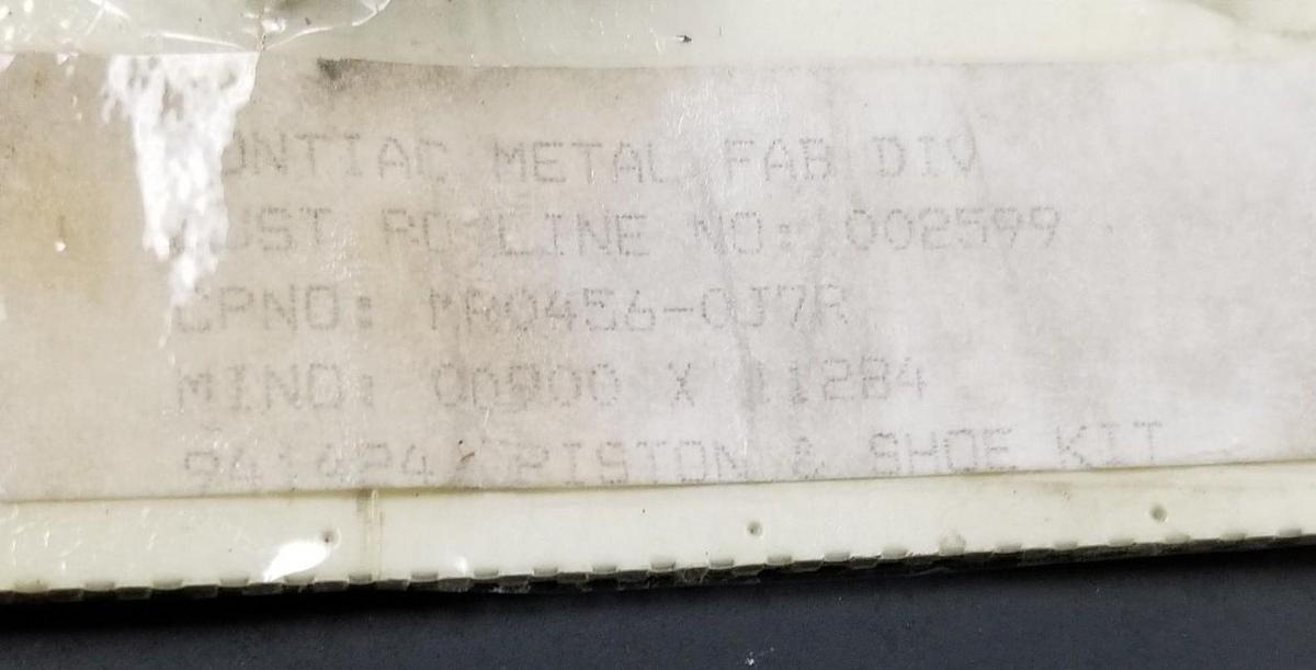Used NEW VICKERS 941424 PISTON & SHOE KIT MI NO: 00900 X 11284 PVH74