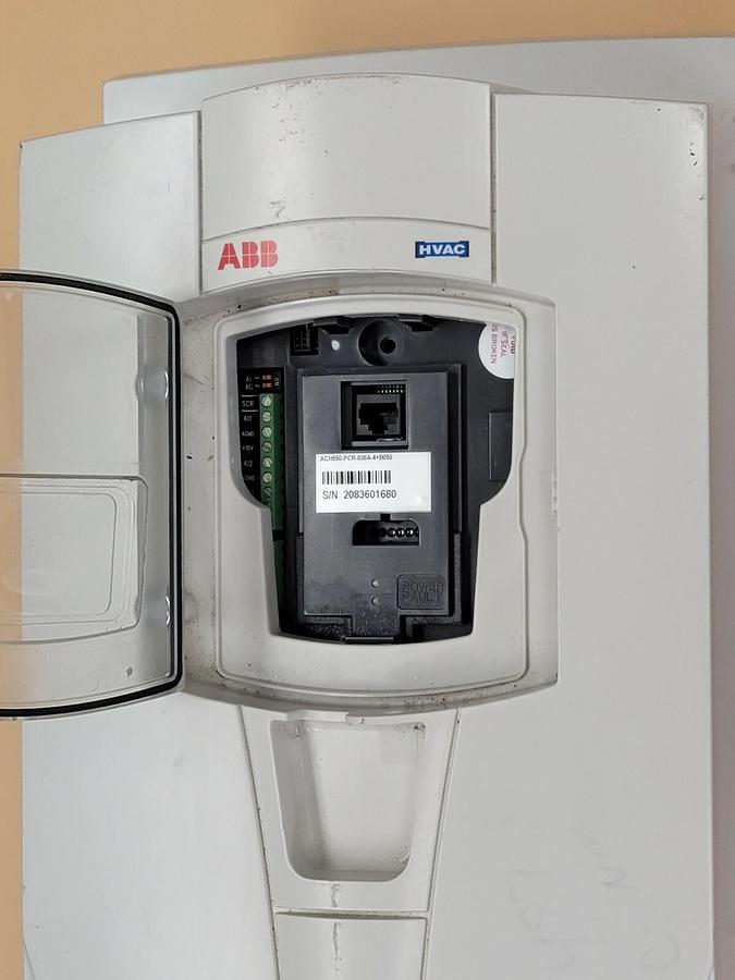 Used ABB ACH550-PCR-038A-4+B055 AC DRIVE 25HP 60AMP