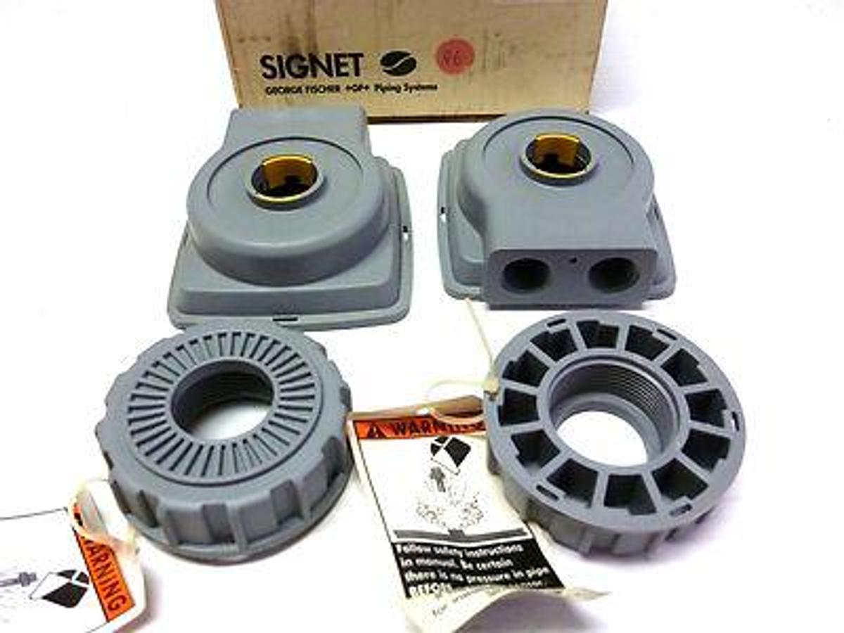 Used LOT OF 2 NEW SIGNET 3-8011 INTEGRAL MOUNTING KIT 1/2" NPT PORTS 38011 198864500