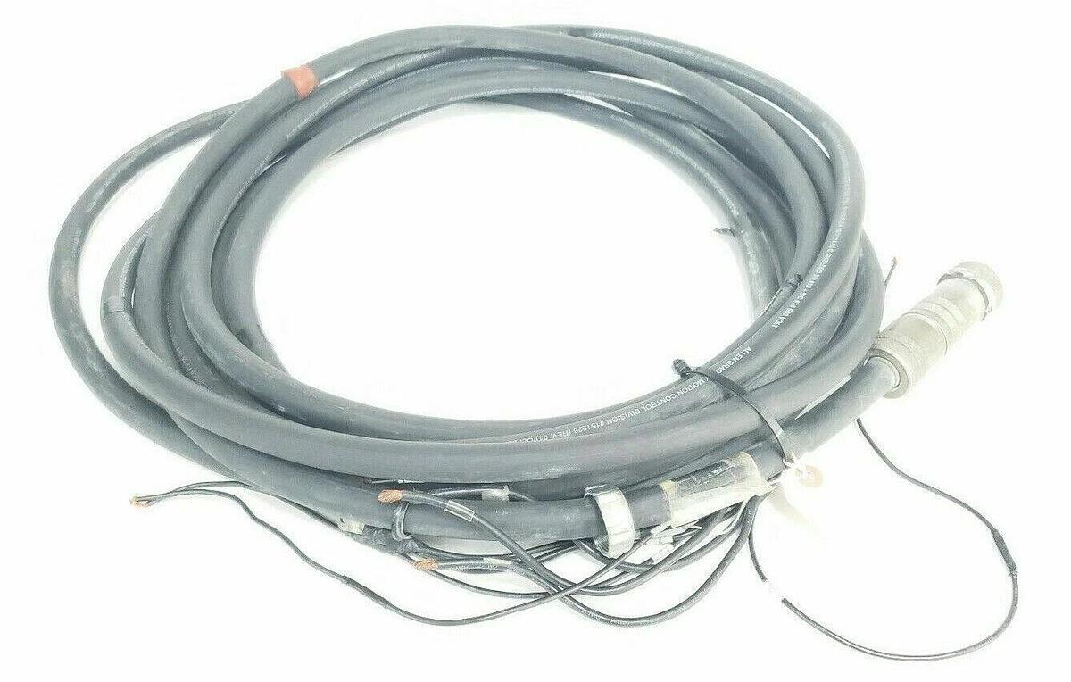 Used ALLEN BRADLEY 1326-CPABT-50 POWER CABLE 148760 151226 1326CPABT50, 32FT