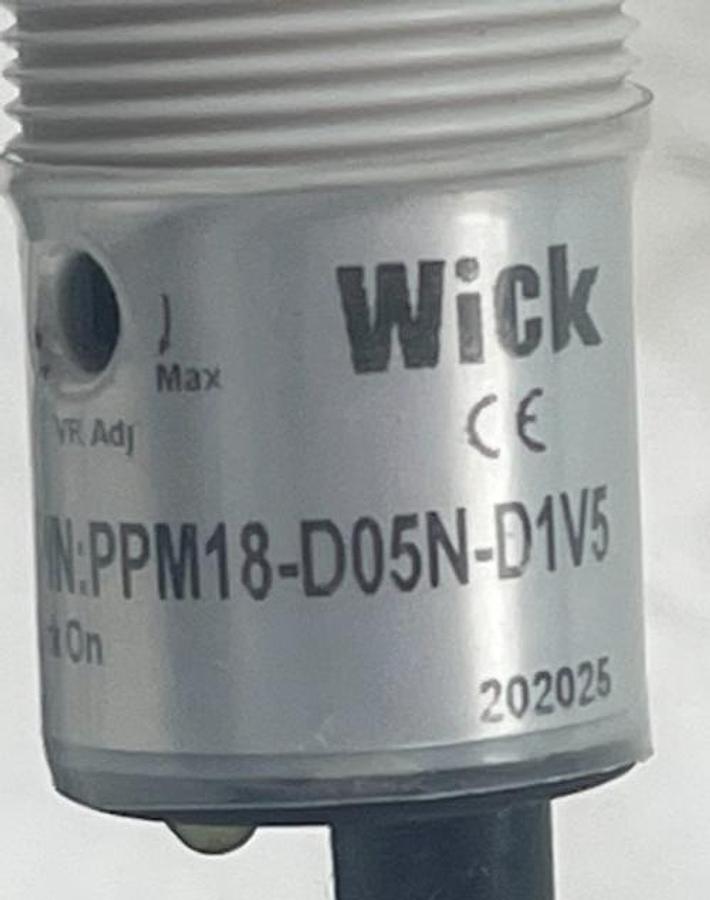 Used WICK PPM18-D05N-D1V5 M18 DIFFUSE PHOTOELECTRIC SENSOR, Sn=500mm, 10-30VDC, NSMP