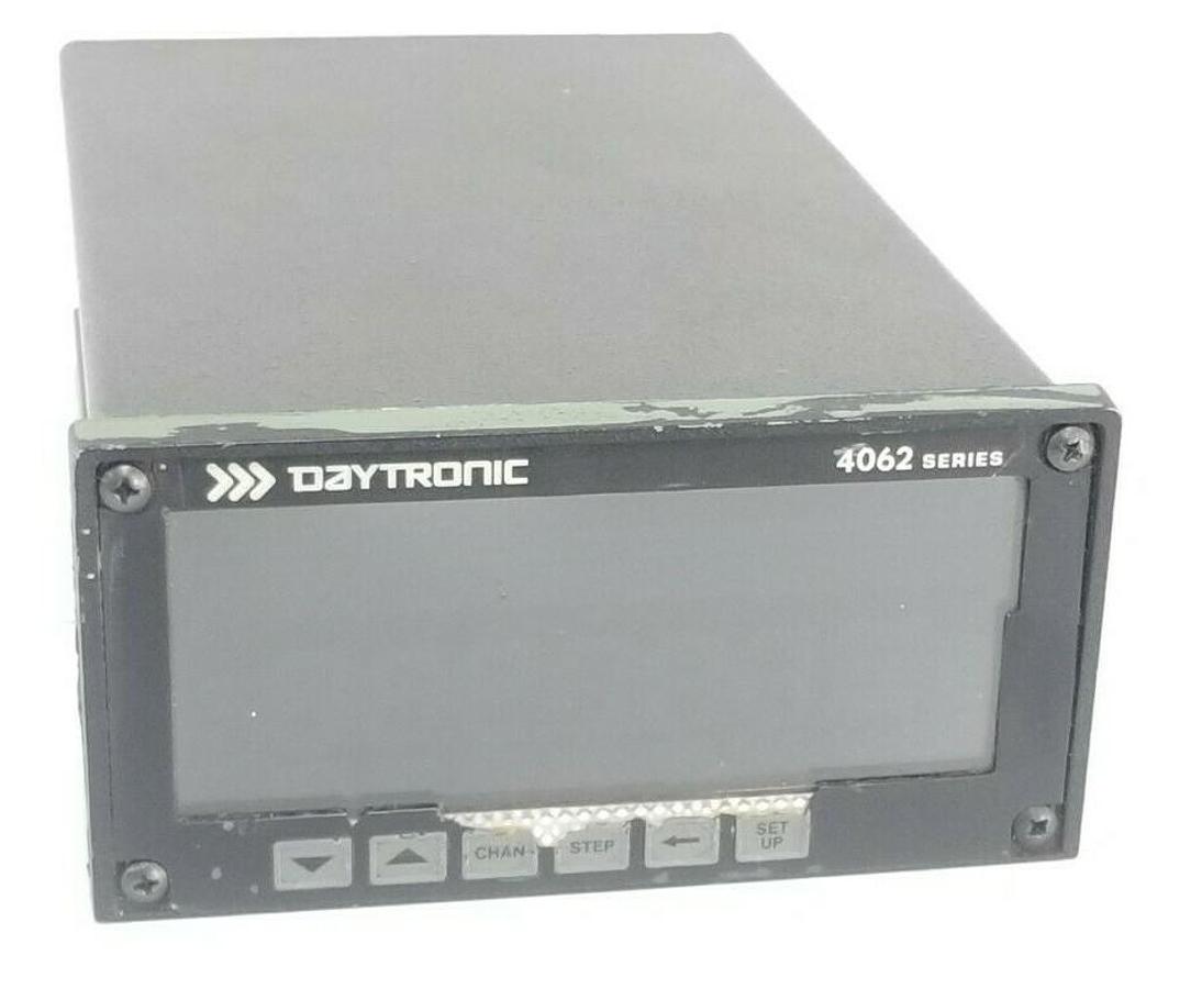 Used DAYTRONIC 4062 SERIES CONTROLLER 4062 HW: 6.0, 110/220 VAC 50-400HZ 30W MAX
