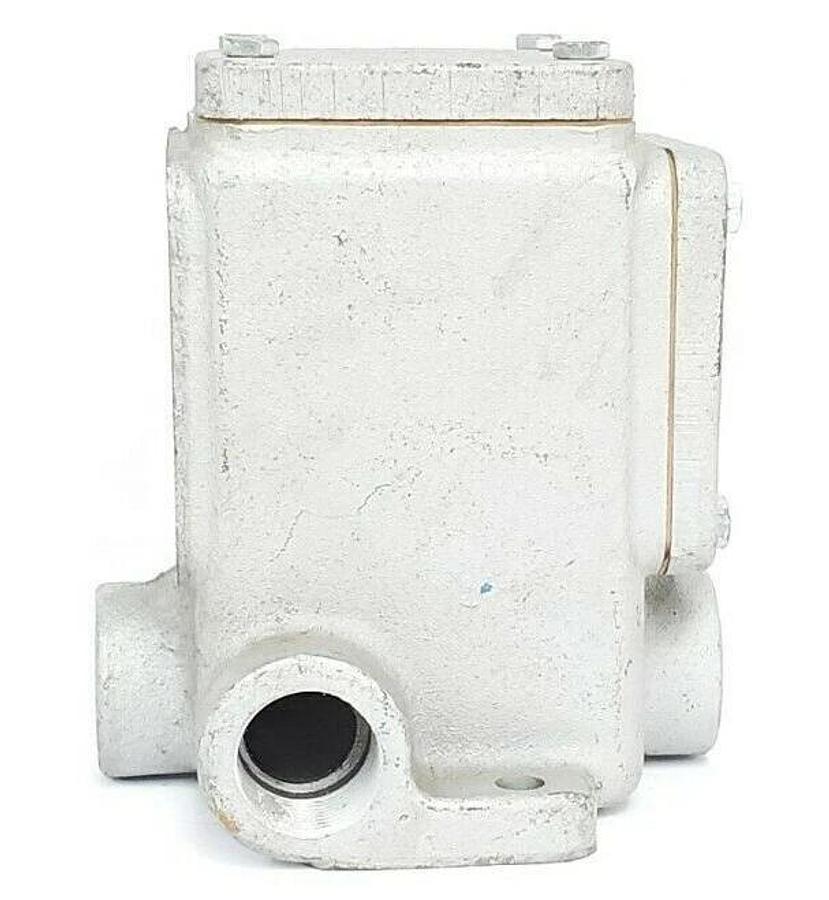 Used CROUSE HINDS AFU0333-10 CONVEYOR CONTROL SAFETY SWITCH AFU0333-10-M83 INCOMPLETE