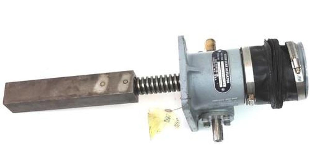 Used DUFF-NORTON M10005-1070B WORM GEAR ACTUATOR 2" SHAFT KGAAZ00D06ZAA