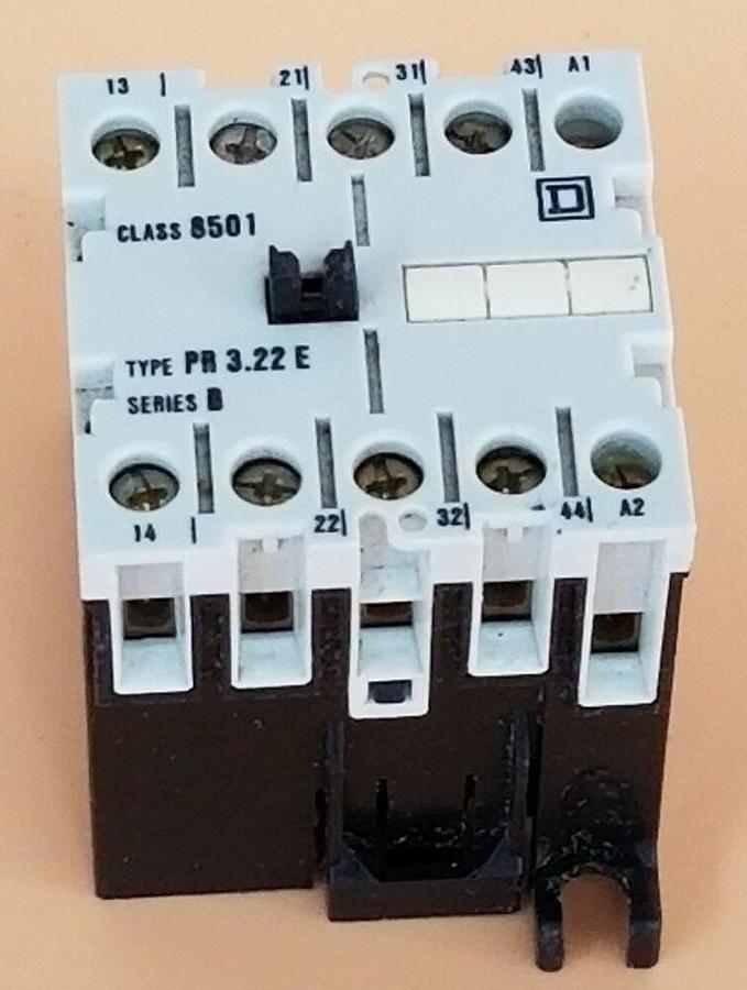 Used SQUARE D 8501-PR3.22-E RELAY, 4 POLE 300VAC, SER. B, 110/120V 50-60HZ