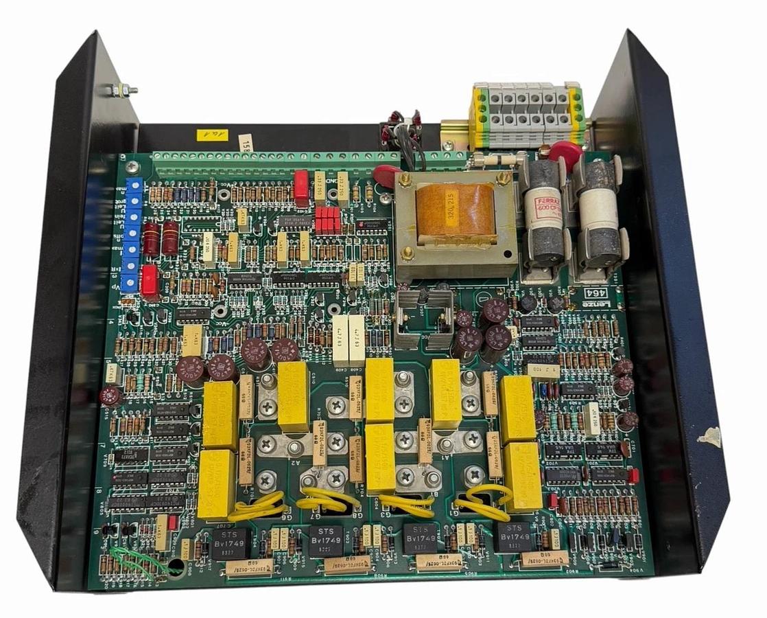 Used LENZE 464-E2 ELECTRONIC MOTOR DRIVE / CONTROLLER 380 VOLTS 50/60 HZ 21 AMPS