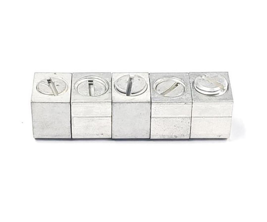 Used LOT OF 5 GENERIC LUG CONNECTORS