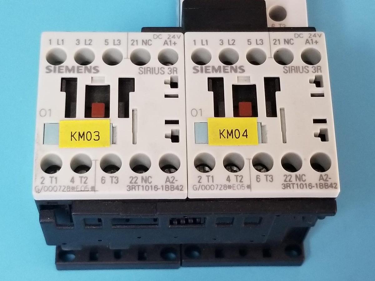 Used SIEMENS 3ZX1012-0RA00-1AA1 W/ 3RT1016-1BB42 CONTACTORS & 3RV1011-0GA10 BREAKER