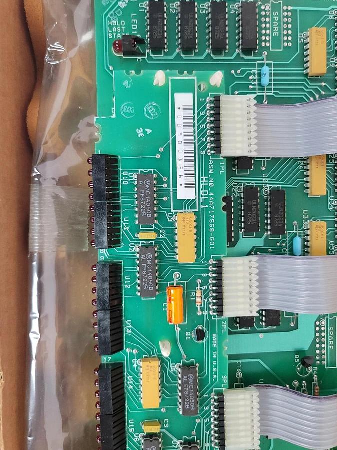 Used GE FANUC IC600BF923K OUTPUT MODULE SINK 10-50VDC 32 POINT W/O FACEPLATE