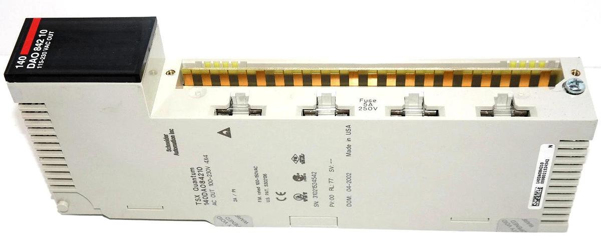 Used AEG SCHNEIDER AUTOMATION 140DAO84210 OUTPUT MODULE 140-DAO-842-10