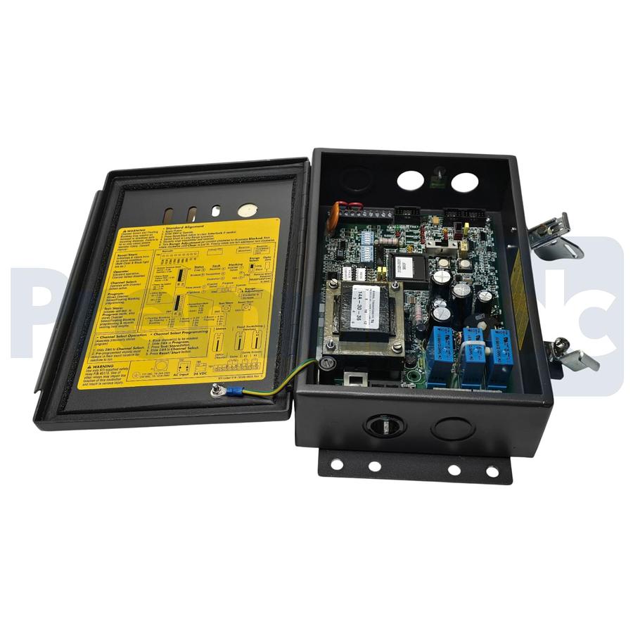 Used STI Omron LCC-FB-AC1-U | 70027-1000 Safety Light Curtain Controller 115VAC NSNP