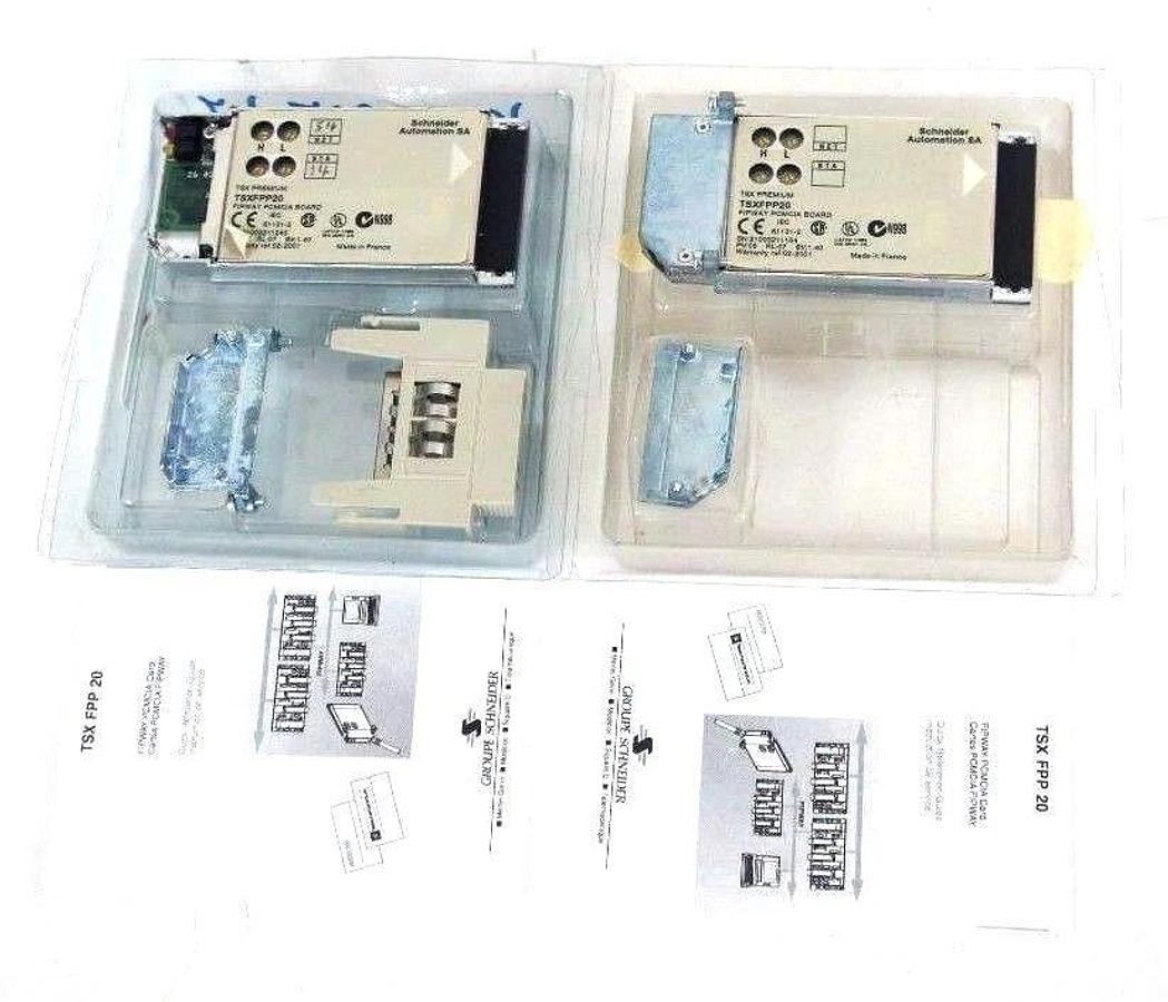 Used LOT OF 2 SCHNEIDER AUTOMATION TSXFPP20 FIPWAY PCMCIA BOARDS PV: 05 RL: 07 SV 1.4