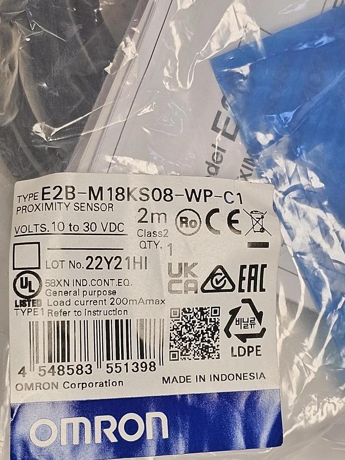 Used NEW OMRON E2B-M18KS08-WP-C1 PROXIMITY SENSOR 2M 10 TO 30 VDC E2BM18KS08WPC1