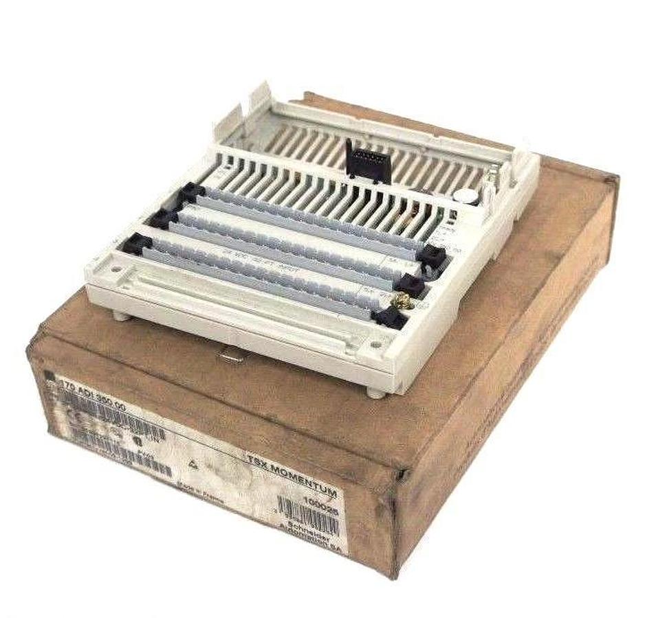 Used MODICON TSX MOMENTUM 170ADI35000 I/O BASE 24VDC-32OT IN, PV: 02, RL: 13