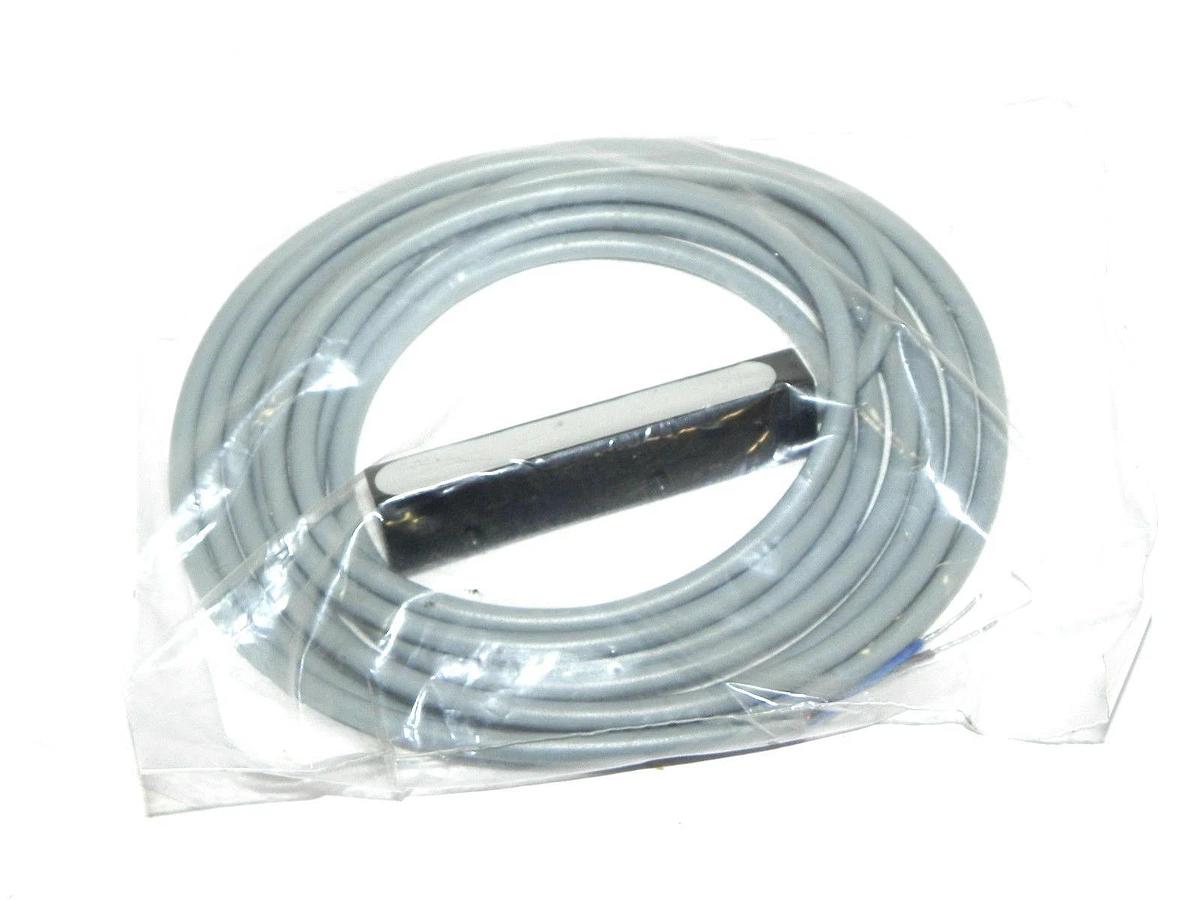 Used NEW BAUMER FSDM 08D9002 THROUGH BEAM EMITTER FSDM08D9002, 12-30 VDC