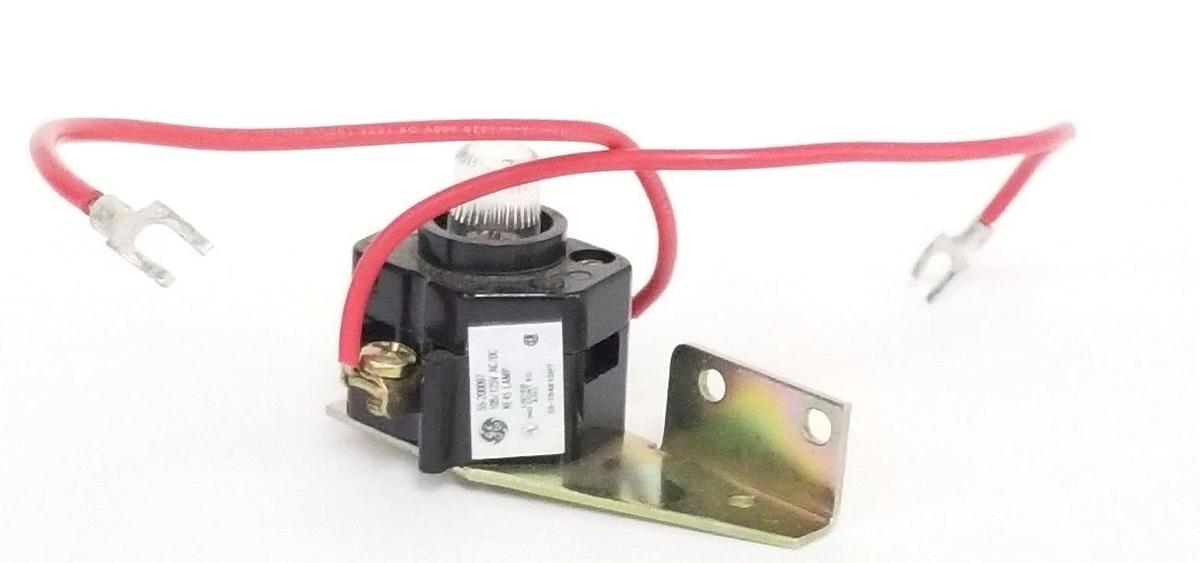 Used GENERAL ELECTRIC CR305X150N INDICATOR LIGHT NE 45 LAMP