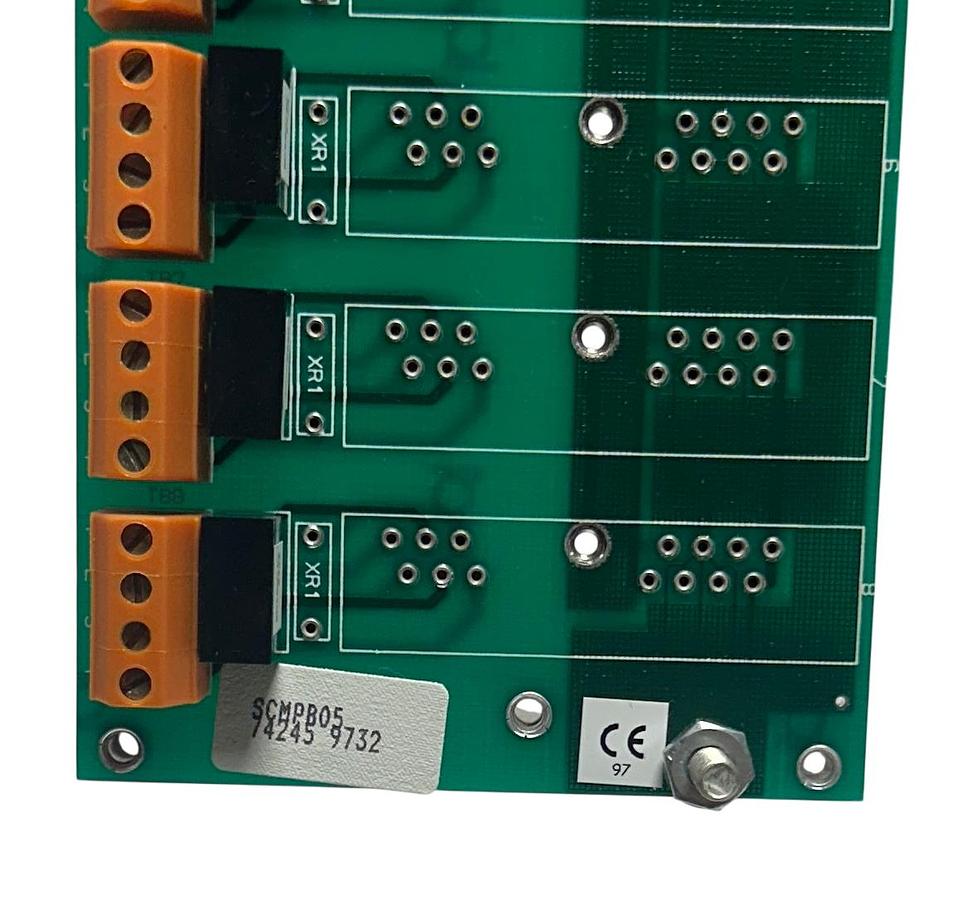 Used KEITHLEY DATAFORTH 74245 9732 / SCMPB05 8-POS ANALOG BACKPLANE I/O PANEL NSNP