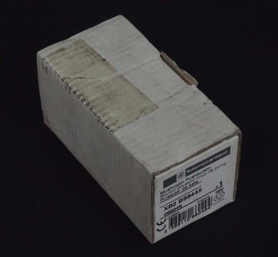 NIB TELEMECANIQUE XB2 BS8445 MUSHROOM PUSHBUTTON SWITCH XB2BS8445