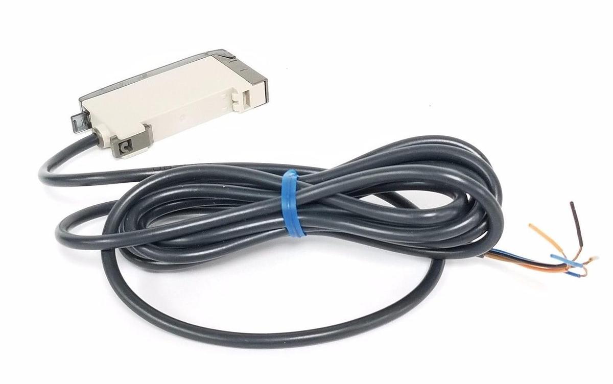 Used NEW OMRON E3X-NH11 PHOTOELECTRIC SENSOR E3XNH11, 12 TO 24VDC