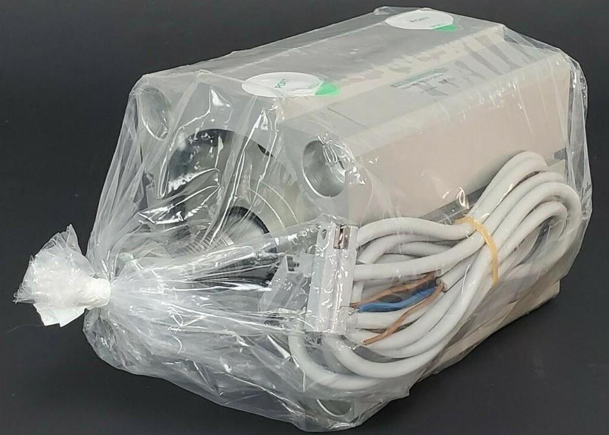 Used NIB CKD SSD-KL-80C-50-N CYLINDER W/ 2 T2YV REED SWITCHES SSDKL80C50N