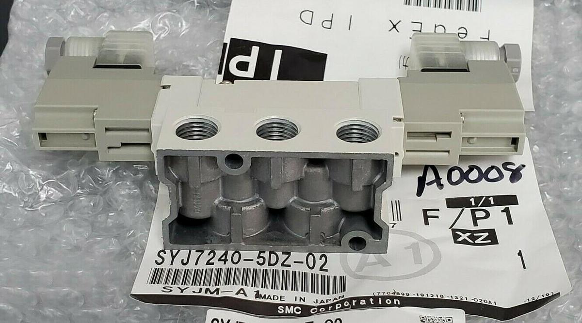 NEW SMC SYJ7240-5DZ-02 DOUBLE SOLENOID VALVE BASE MOUNT SYJ72405DZ02