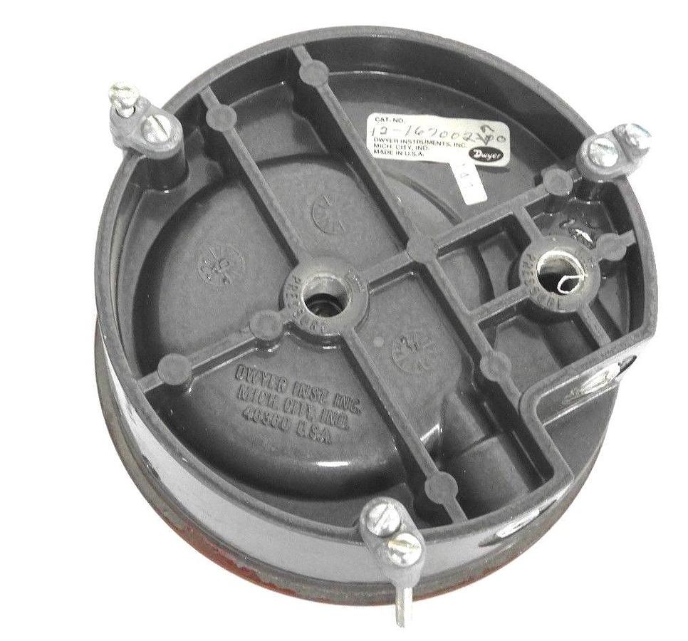 Used DWYER 12-167002-01 PRESSURE GAUGE 15 PSIG 1216700201