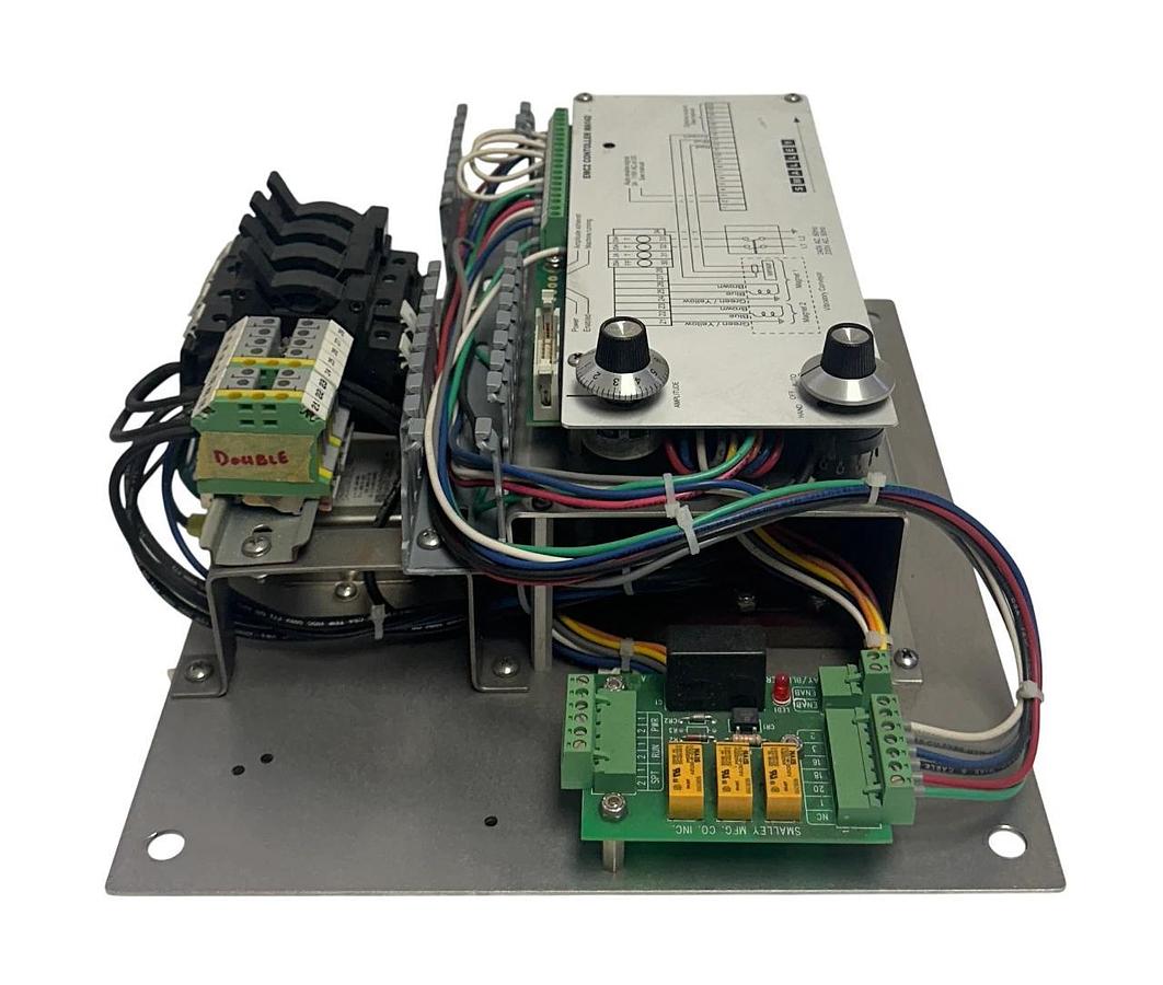 Used SMALLEY EMC2 CONTROLLER MA142 VIBRATORY CONTROLLER 220-240VAC 50/60Hz USNP