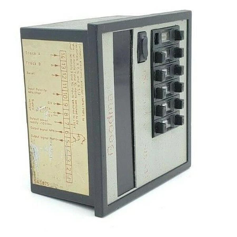Used GOODMAN NE622.42B LENGTH CONTROL102 DIGITAL DISPLAY 12VDC 10K (DAMAGED BUTTON)