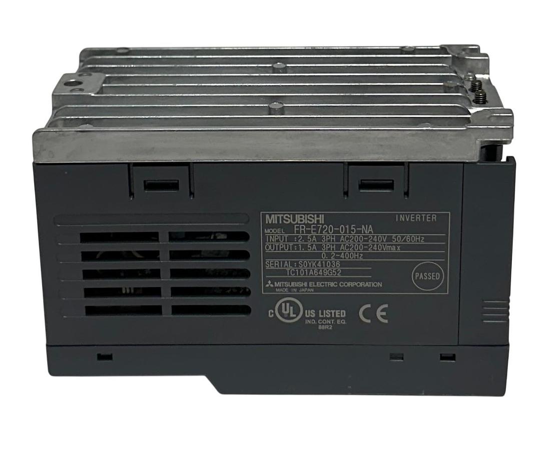 Used MITSUBISHI FR-E720-015-NA / FRE720015NA COMPACT INVERTER E700 200-240VAC NSMP