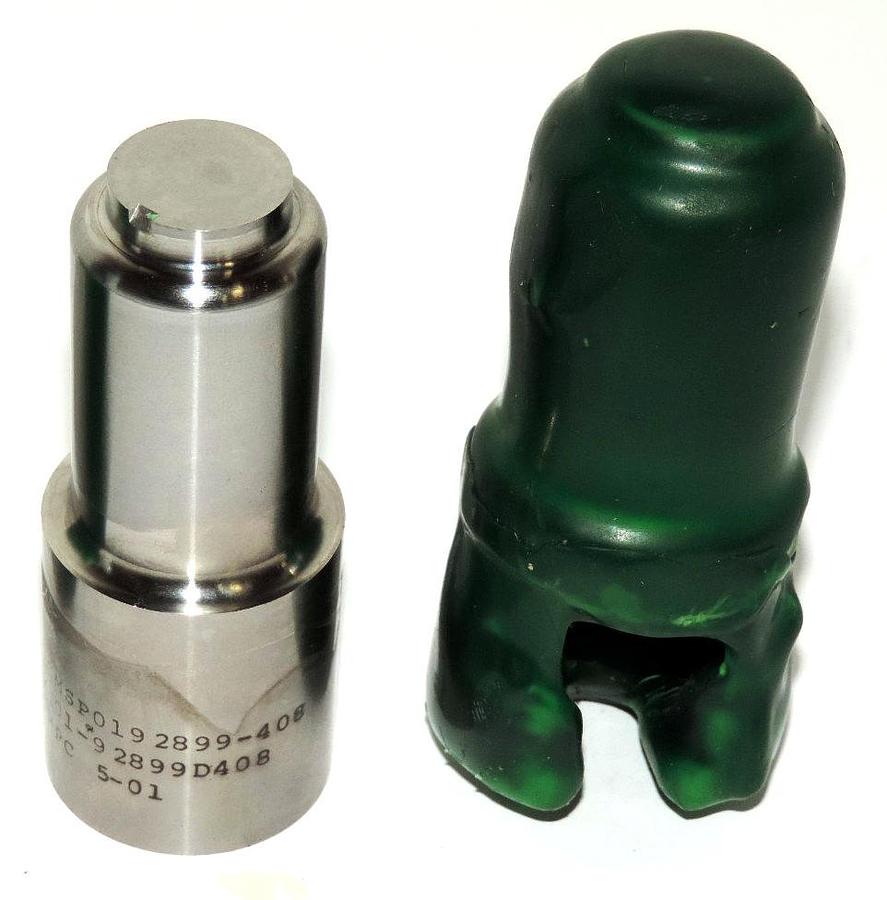 Used NEW LOT OF 2 GMSP019 2899-408 MILL ENDS T01-9 2899D408 MPC 5-01, GMSP0192899408