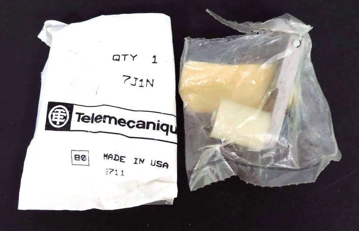 Used LOT OF 17 NIB TELEMECANIQUE 7J1N SWITCH LEVERS