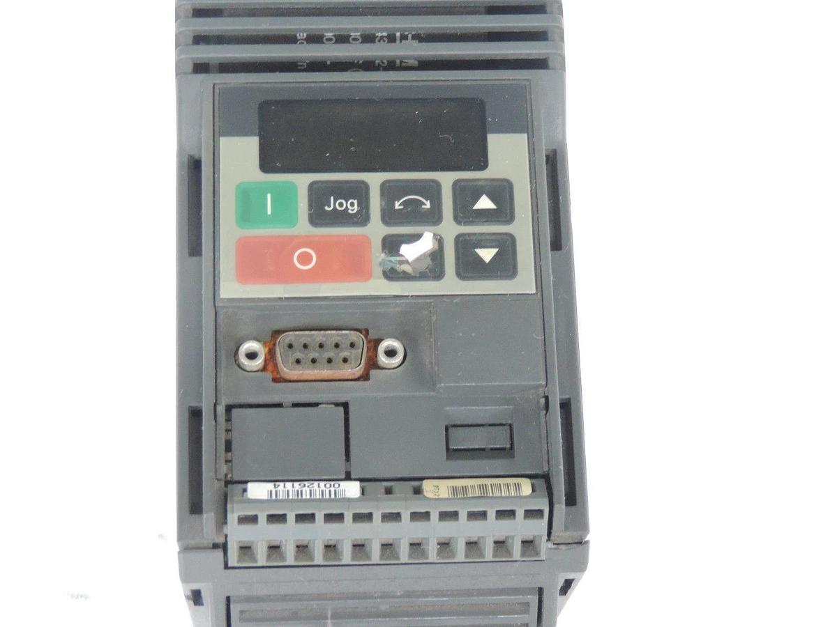 Used SIEMENS 6SE9212-8CA40 MICROMASTER DRIVE .75HP 230V 3PH 6SE92128CA40