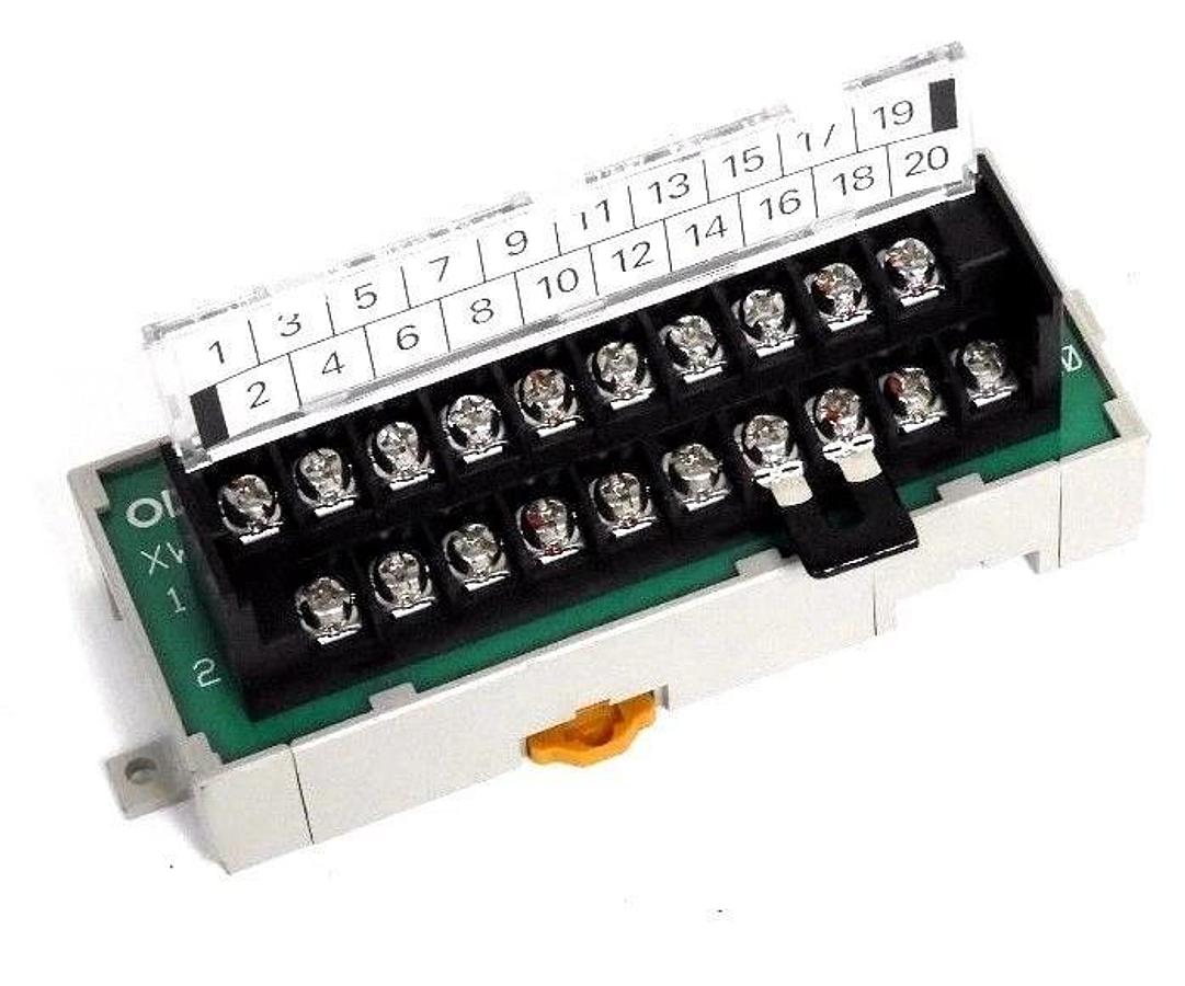 NEW OMRON XW2B-20G5 CONNECTOR TERMINAL 20 POINT XW2B20G5
