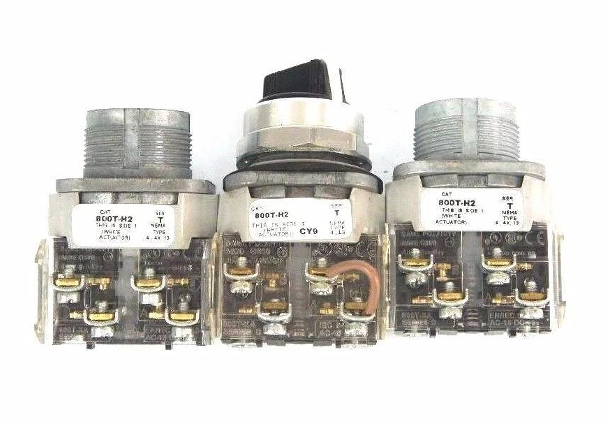 Used LOT OF 3 ALLEN BRADLEY 800T-H2 SELECTOR SWITCH SER. T W/ 800T-XA SER. D