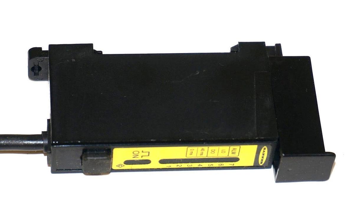 Used BANNER D12EN6FP FIBER OPTIC SENSOR 41959, 10-30VDC 150MA