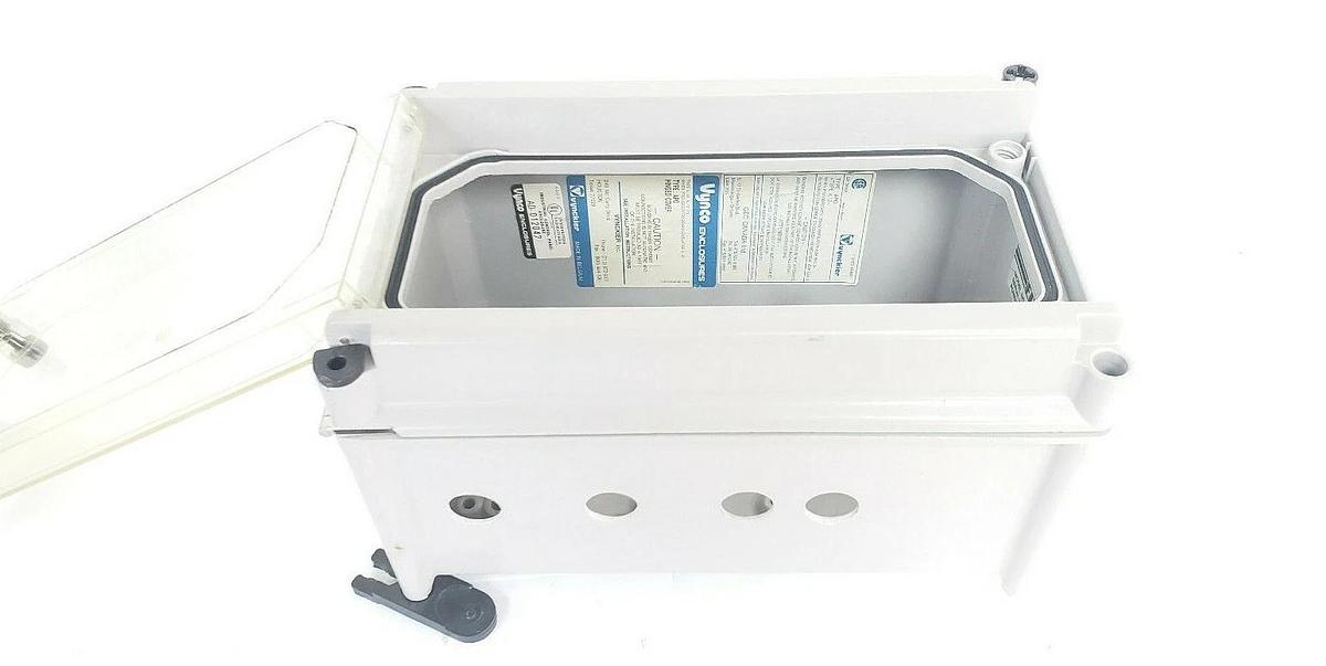 Used VYNCKIER VYNCO TYPE APO HINGED COVER ENCLOSURE, TYPE 4,12, AD-012047, EIT # 6004