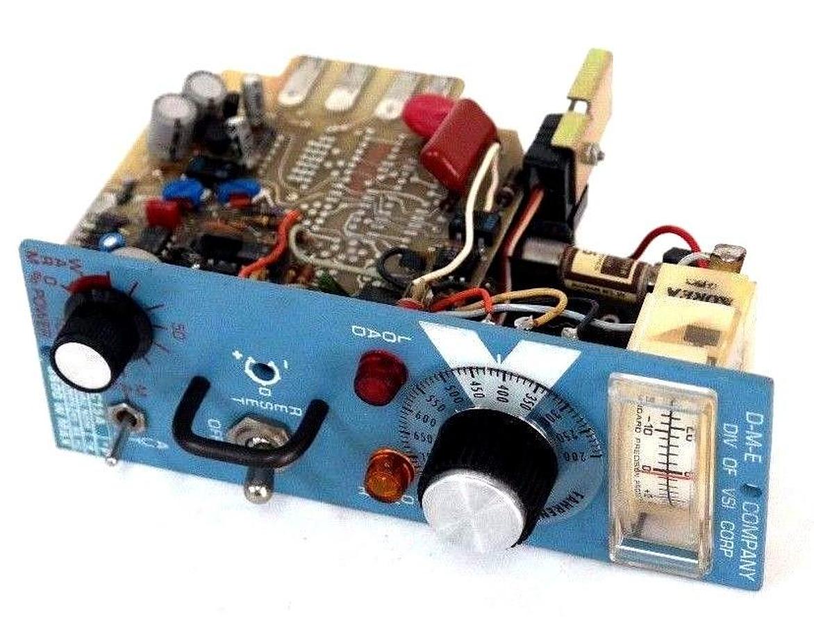 Used DME COMPANY FC15A TEMPERATURE CONTROLLER 240VAC, 15AMP, 45-66HZ, 3600W MAX