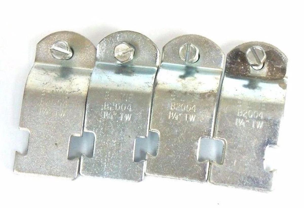 Used LOT OF 4 NEW B-LINE B2004 PIPE STRUT CLAMPS 1-1/4"