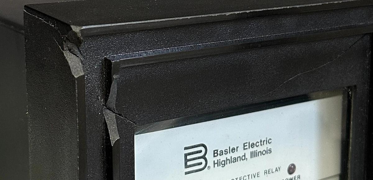 BASLER BE1-81 / BE1-81-T1E-E1C-A0N1F / 9106400 UNDERFREQUENCY SS RELAY DAMAGED