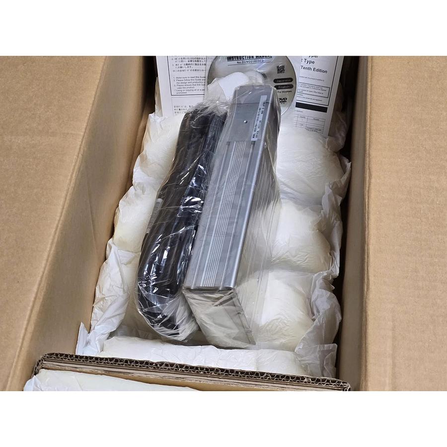 IAI RCS2-F5D-I-100-8-100-T2-R05 ROBO CYLINDER ACTUATOR W/SCON-CA-100I-CC-0-2 NEW