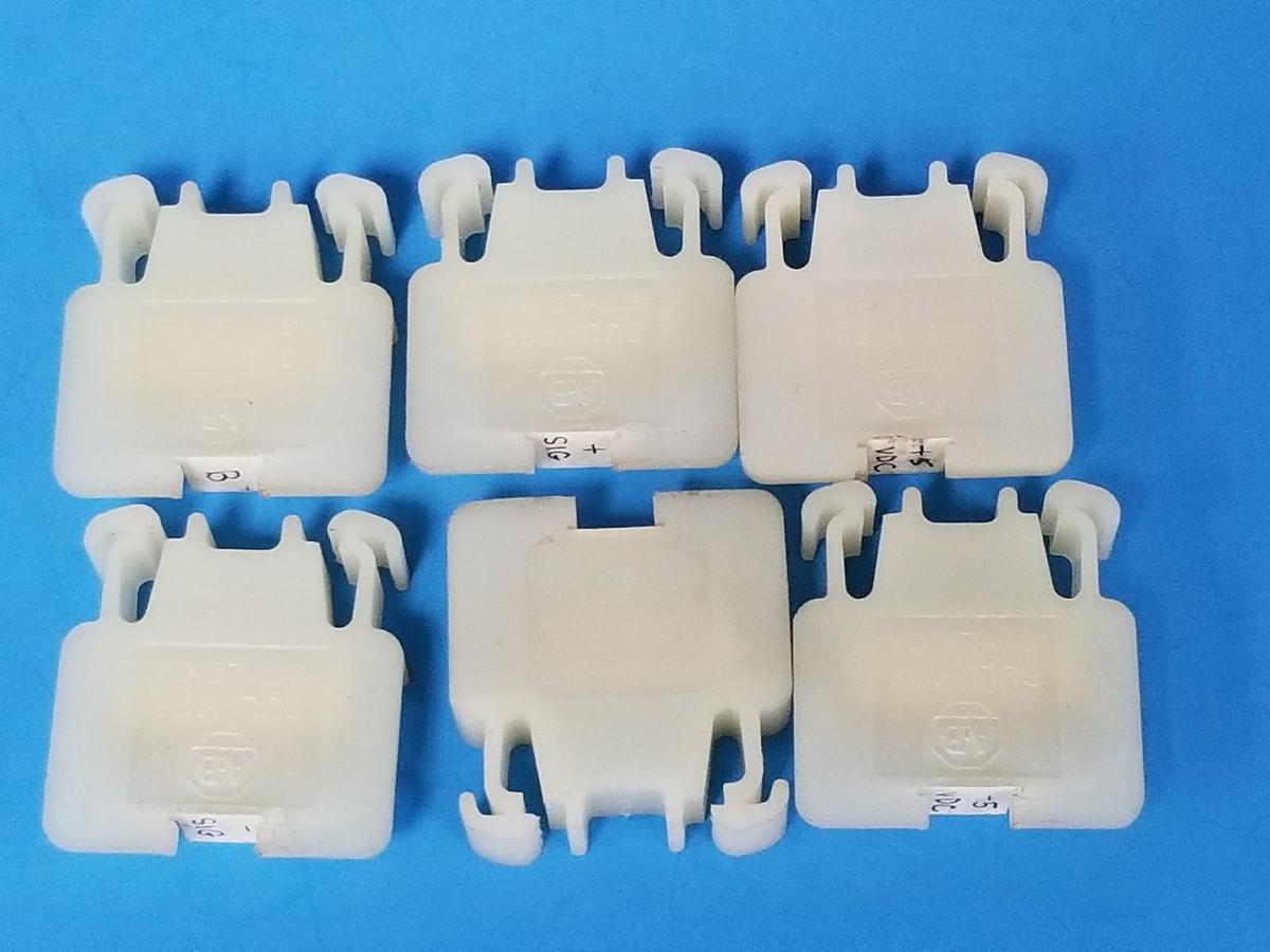 Used LOT OF 6 ALLEN BRADLEY 1492-CA1 TERMINAL BLOCKS SER. C, 1492CA1
